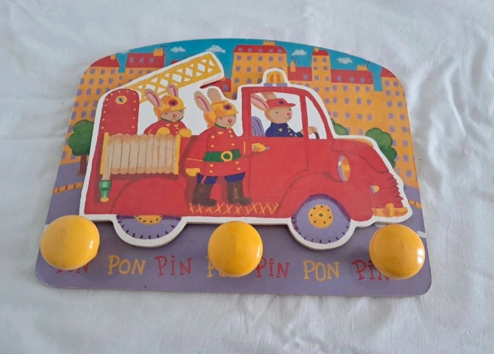 Porte manteau enfant pompier